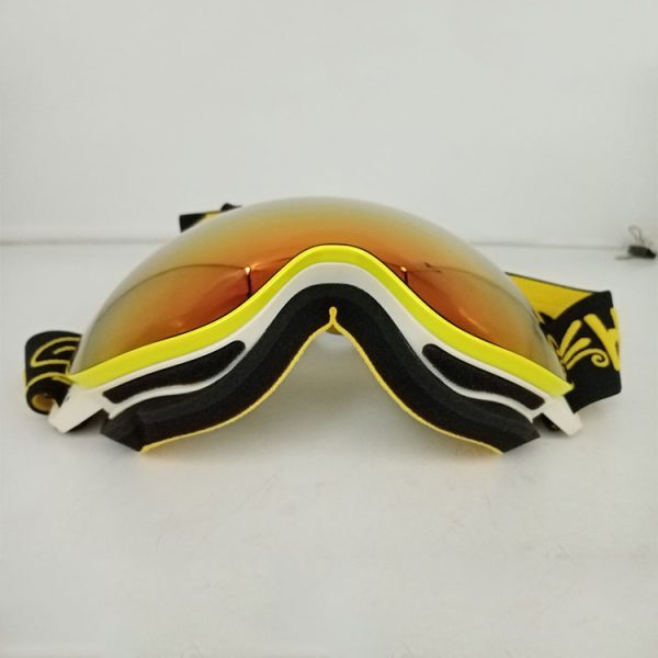 OTG anti fog snowboard goggles with colorful Lenses - Image 3